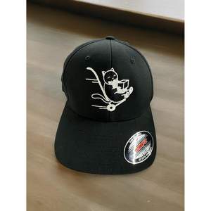 หมวกแก๊ปผ้าฝ้ายทวิลแบบสั่งทำพิเศษ C813 ปักโลโก้/ข้อความส่วนตัว หมวกทรงทางการ - Product Image 2