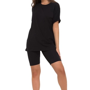 2026 conjunto de camisa y pantalones cortos deportivos de gran tamaño personalizados para mujer, ropa de verano transpirable con patrón sólido de manga corta - Product Image 3