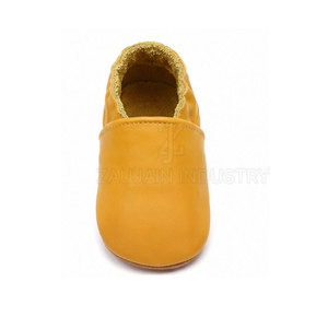 Zapatos de cuero para bebé de nuevo diseño, suaves, ligeros y cómodos para caminar, calzado para uso diario informal. - Product Image 6