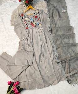 Salwar Kameez de Satén de Viscosa Preconfeccionado, Estilo Indio-Pakistaní, Largo hasta el Suelo, Vestido de Novia con Bordado Floral, Lavable - Product Image 3