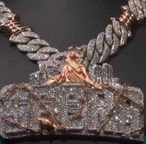 Pendentif Portrait de Luxe en Moissanite Certifiée, Argent 925, Bijoux Hip Hop, Design Personnalisé, Pendentif Lettre en Moissanite VVS - Product Image 3