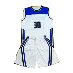 Maillot de basket-ball unisexe personnalisé de haute qualité en gros, ensemble de sublimation pour le football, impression de logo personnalisé, broderie sur le haut - Product Image 1