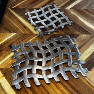 Sous-plat Moderne en Acier Inoxydable Forme Irrégulière Résistant à la Chaleur pour la Cuisine - Product Image 4