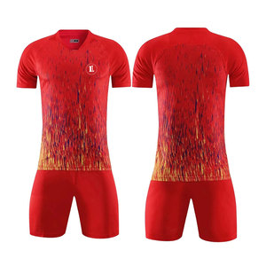 Uniforme de Fútbol Transpirable de Alta Calidad a Precio Económico, Tela Suave, Diseño Personalizado para Venta en Línea - Product Image 1