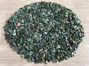 Pierres précieuses en gros : copeaux de pierre de sang, pierres de guérison en cristal naturel, copeaux d'agate sculptés, artisanat DIY, pierre brute, décoration intérieure - Product Image 3