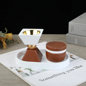 Ensemble brûleur de bakhoor RoyalAura, porte-encens artisanal en bois et cuir avec plateau élégant et design arabe pour l'oud et les parfums d'intérieur - Product Image 3