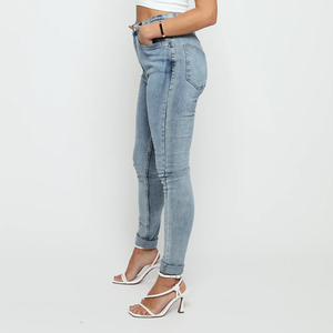 กางเกงยีนส์ทรงหลวมเอวสูงสำหรับผู้หญิง หลายกระเป๋า ล้างสีซีด กางเกงคาร์โก้ขาบาน - Product Image 2