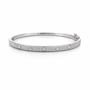 Brazalete Delgado Minimalista de Plata de Ley 925 para Mujer, con Acabado en Rodio, Micro Pavé, Corte Brillante, Clásico - Product Image 1