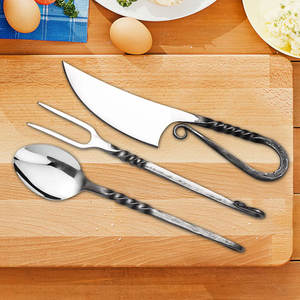 Juego de Cubiertos Vikingos Medievales Forjados a Mano, Tenedor de Jardín de Acero Aleado Hecho a Mano, Cuchillo y Cuchara de Acero Inoxidable, Marca Rústica Nórdica para Comedor - Product Image 2