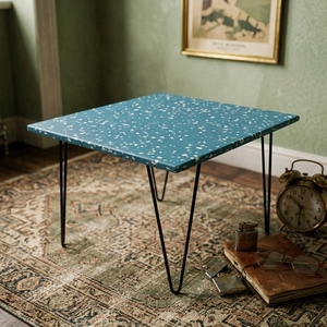 Table basse de salle à manger en acier et plastique recyclé 4GoodThings, style moderne minimaliste, imperméable, durable, empilable, meubles pour la maison - Product Image 5