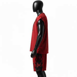 Conjunto de pantalones cortos y camiseta de baloncesto para hombre, tela de malla de poliéster transpirable, panel lateral rojo y negro, logotipo con transferencia térmica, conjunto corto para hombre - Product Image 3