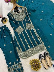 Conjunto de Palazzo para Mujer con Bordado Tradicional Hindú-Pakistaní en Seda Chinon, con Dupatta, para Bodas y Fiestas - Product Image 3