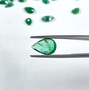 Mejor Precio, Esmeralda Zambiana 100% Natural de 1-2 Quilates, Forma de Pera, Color Verde Medio, Piedras Preciosas Sueltas de Alta Calidad para Joyería - Product Image 3