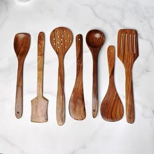 Ensemble de couverts en bois écologiques et durables comprenant une spatule de service, des cuillères à chapati, à dessert et à riz, modernes, antiadhésives et polies - Product Image 4