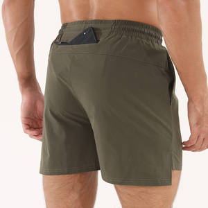 Shorts de sport pour hommes avec logo frontal, séchage rapide, respirants, élastiques, pour entraînement, basketball, fitness, course à pied, avec poche arrière à la taille - Product Image 1