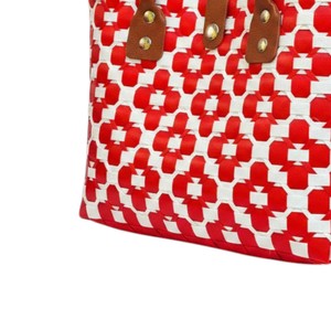 Sac fourre-tout en plastique tissé de qualité supérieure et sac fait main, motif géométrique rouge et blanc, sac de plage pour femmes, idéal pour les vacances - Product Image 3