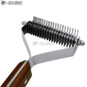 Rastrillo Quita Pelo de 20 Cuchillas para Mascotas, Herramienta de Aseo para Perros y Gatos, Peine Desenredante de 7.5 Pulgadas con Mango de Madera, Instrumentos Quirúrgicos - Product Image 5