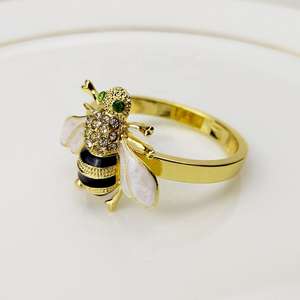 Ronds de serviette élégants et réutilisables pour table à manger, design moderne pour hôtels, événements et décorations festives - Product Image 6