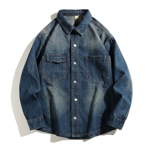 Chemise-veste en jean bleu délavé pour homme, manches longues, boutonnée, poches poitrine, coupe ample, style décontracté - Product Image 1