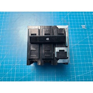 Interruptor de Circuito de 3 Polos CUTLER-HAMMER BAB3040HT, Usado, Piezas de Equipos Semiconductores Legacy - Product Image 1