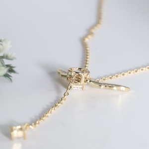 Collier pendentif Snitch doré jaune avec ailes d'ange classiques, diamant de laboratoire et cristal, chaîne lariat, bijoux fins, cadeau pour femme - Product Image 3