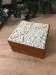 Caja de joyería floral hecha a mano con cuentas, color naranja, caja de almacenamiento Zari, cajas y contenedores. - Product Image 3