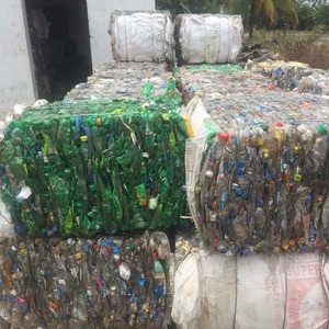 Stock de canettes de boissons usagées triées et conditionnées en déchets d'aluminium UBC, classées par qualité, pour un approvisionnement fiable en vrac pour le recyclage. - Product Image 1