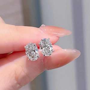 Boucles d'oreilles solitaires en diamant de synthèse de qualité supérieure, taille poire, en or massif, certifiées IGI, brillantes, unisexes, bijoux fins, cadeau de luxe personnalisé - Product Image 2