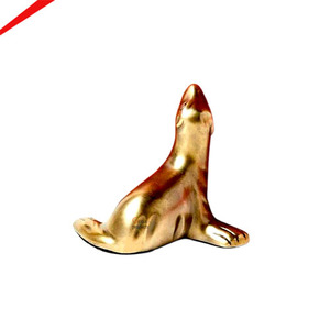 Cadeau très demandé pour les amoureux des animaux, figurine en métal artisanale moderne et luxueuse, petite sculpture en forme de pingouin doré pour la maison - Product Image 1