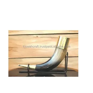 Corne à boire sculptée à l'effigie d'animaux vikings au design naturel avec support en fer, matériau écologique et organique, thème du Nouvel An, style viking - Product Image 3