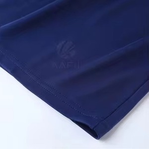 Ensemble d'uniformes de football personnalisés de haute qualité pour hommes et jeunes, maillot et short de football respirants et à séchage rapide, vêtements d'entraînement pour équipes sportives - Product Image 5