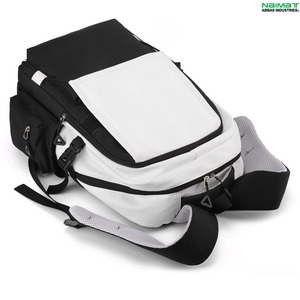 Bolsa de Lona de PVC Personalizada con Logotipo, Estilo Coreano Versátil para Estudiantes, Moderna, Impermeable, de Gran Capacidad, para Viajes al Aire Libre - Product Image 3
