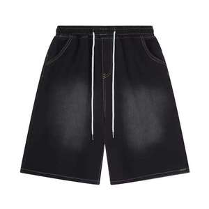 Shorts streetwear personnalisés pour hommes, en coton 100% (260, 280, 300 g/m²), délavés à l'acide, avec ourlet brut, cordon de serrage, style vintage et effet usé - Product Image 6