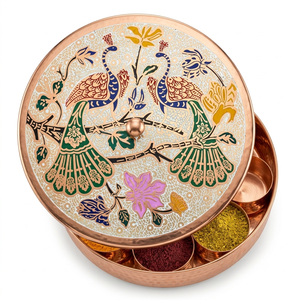 Caja de Especias de Cobre Hecha a Mano con Diseño de Pavo Real, 7 Recipientes para Especias, Organizador de Cocina, Venta al Por Mayor OEM - Product Image 1
