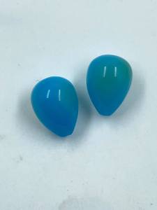 Pierre précieuse naturelle de qualité supérieure en calcédoine bleue, coupe en forme de poire, 31.84, 2 pièces pour la fabrication de bijoux - Product Image 4
