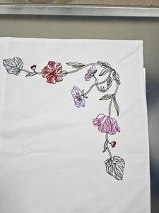 Almohada bordada temática de primavera. Lleva la primavera a tu habitación. - Product Image 5