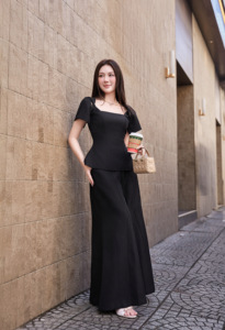 Blusa Estructurada con Peplum para Mujer, Cuello Cuadrado, Mangas con Detalle en el Hombro, Top con Paneles, Tejido Premium, Estilo Casual de Oficina, LILA - Product Image 2