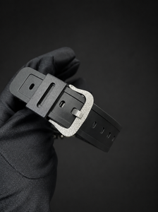 Bracelet de montre en caoutchouc noir avec boucle diamantée |   Bracelet de montre personnalisé de luxe - Product Image 2