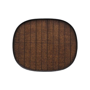 Plateau décoratif en bois foncé sculpté à la main, motif d'ailes sculptées, centre de table, bol en bois, art rustique, plateau de service - Product Image 1