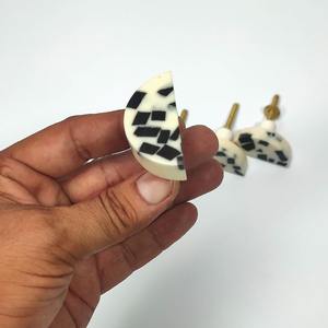 Poignées de porte décoratives modernes artisanales en résine époxy bleu ciel et marron, quincaillerie pour meubles en bois naturel, armoires de cuisine et tiroirs - Product Image 5