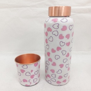 ขวดน้ำทองแดงออกแบบตามหลักสรีรศาสตร์ จับถนัดมือ เหมาะสำหรับการดื่มน้ำประจำวันที่บ้าน ที่ทำงาน ฟิตเนส และการเดินทางกลางแจ้ง - Product Image 3