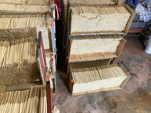 Varillas de Incienso Blancas Ecológicas de 9' y 12', Incienso Crudo de Larga Duración a Precio de Mayoreo para Adoración, Meditación y Elaboración de Perfumes - Product Image 4