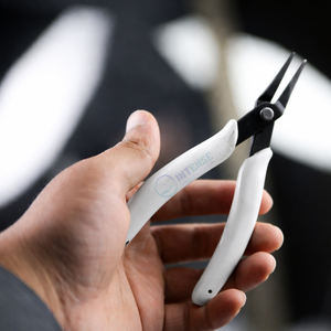 Pince à bec effilé industrielle en acier inoxydable, noire avec poignée blanche, pour bijoux et outils de bricolage (DIY) – Meilleures ventes - Product Image 6