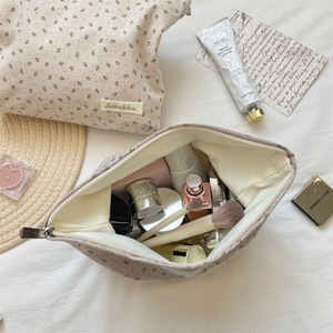 Floral canvas <b>storage</b> bag, large capacity zippered cosmetic bag, travel <b>toiletry</b> bag - Product Image 2