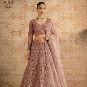 Lehenga Choli élégant avec filet papillon et doublure en soie Banglori non cousue, tenue de mariée raffinée, fabriqué par Royal Export - Product Image 3