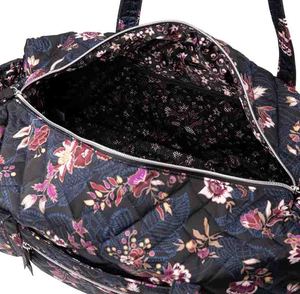 Sac de sport et de voyage en nylon personnalisé avec logo, grande capacité 30-40L, durable, dernière conception, vente chaude OEM - Product Image 3