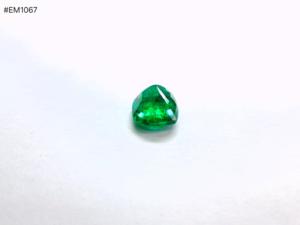 Esmeralda Zambiana de Primera Calidad, Forma Cojín, 17.88CT, Gema Suelta Premium, Color Verde, Claridad Excelente, Para Creaciones de Joyería - Product Image 4