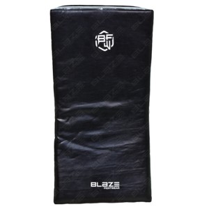 แผ่นรองเตะมวยไทย BLAZE FIGHT WEAR แบบโค้ง สำหรับ MMA แผ่นป้องกันการตี ต่ำมวยไทย เทควันโด มวยสากล หนังแท้ ทนทาน - Product Image 2