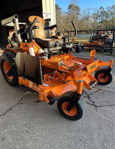 Cortadora de Césped Comercial ScagS Turf Tiger II Zero Turn para Paisajismo Profesional - Product Image 3