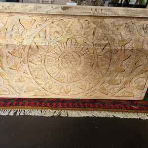 Caja de Almacenamiento de Madera Tallada a Mano, Estilo Bohemio, Acabado Natural, Madera de Mango Vintage para Sala de Estar y Decoración del Hogar - Product Image 4